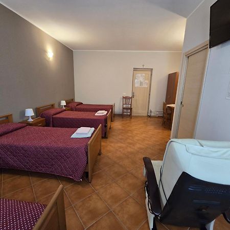 B&B La Petrosa Frascineto Bagian luar foto