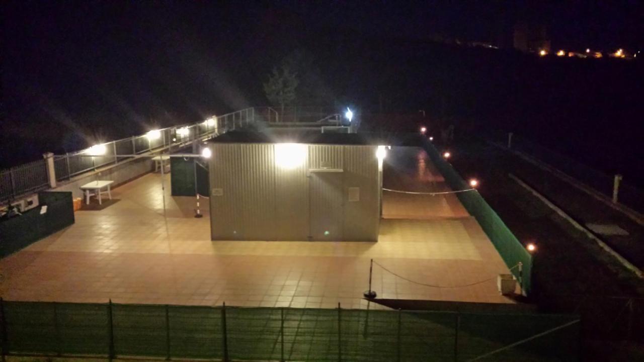 B&B La Petrosa Frascineto Bagian luar foto