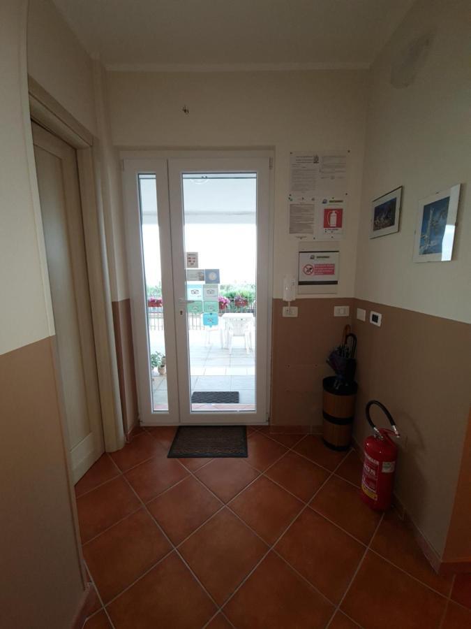 B&B La Petrosa Frascineto Bagian luar foto