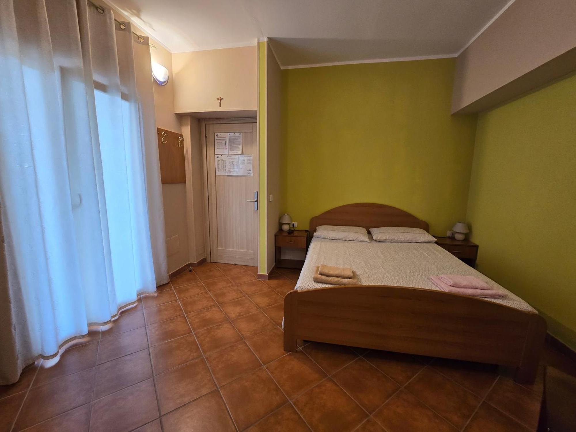 B&B La Petrosa Frascineto Bagian luar foto