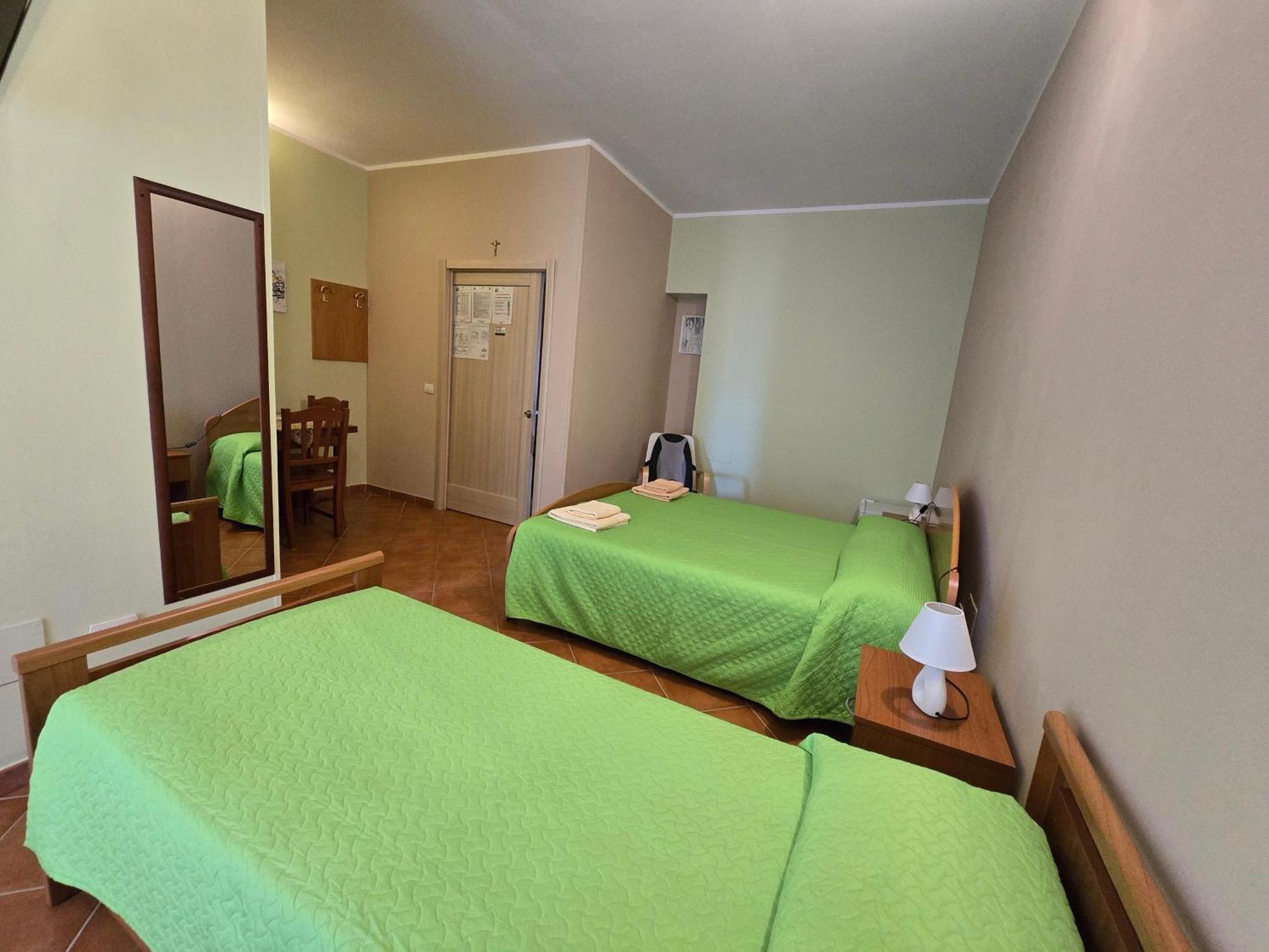 B&B La Petrosa Frascineto Bagian luar foto